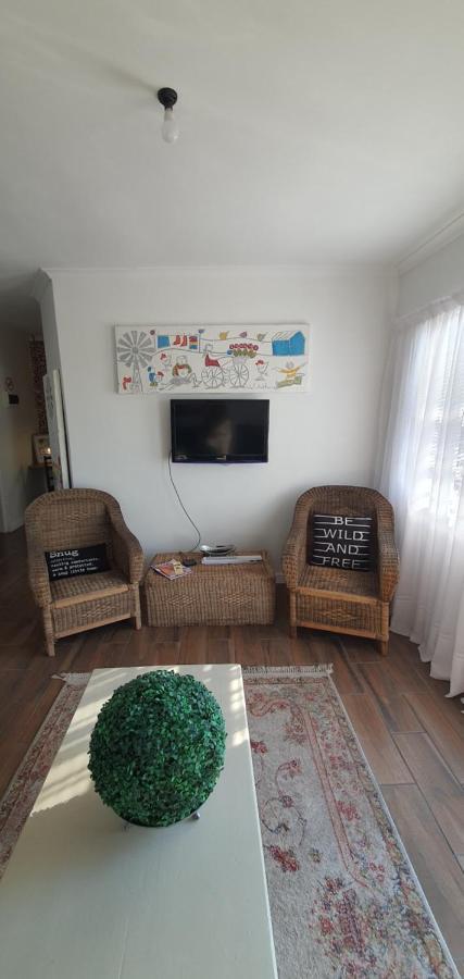 Aintree Farm Cottage Langebaan Esterno foto
